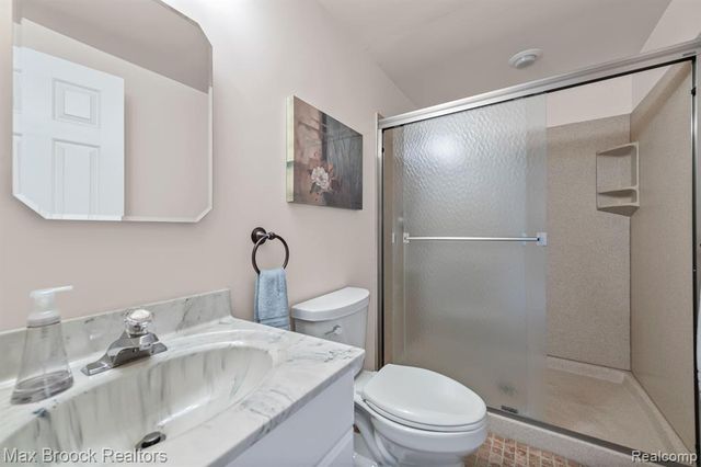 44018 Bannockburn Drive, Canton, MI 48187