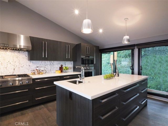 29722 Grandpoint Lane, Rancho Palos Verdes, CA 90275