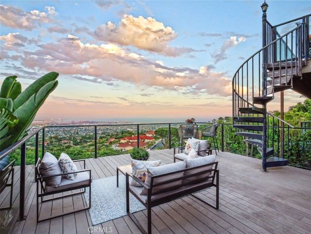 29722 Grandpoint Lane, Rancho Palos Verdes, CA 90275