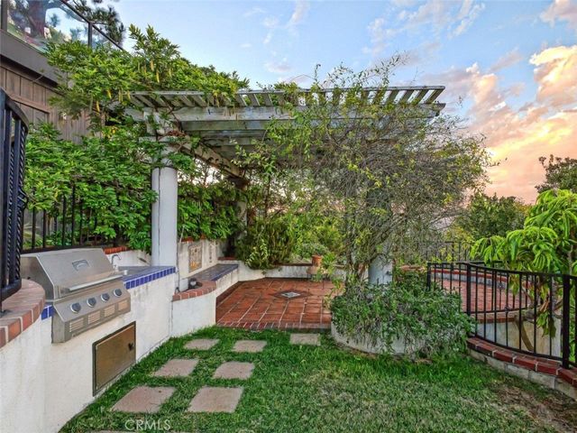 29722 Grandpoint Lane, Rancho Palos Verdes, CA 90275
