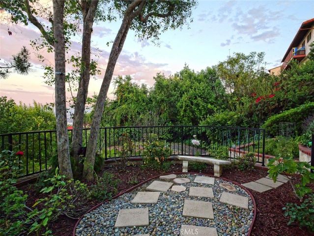 29722 Grandpoint Lane, Rancho Palos Verdes, CA 90275