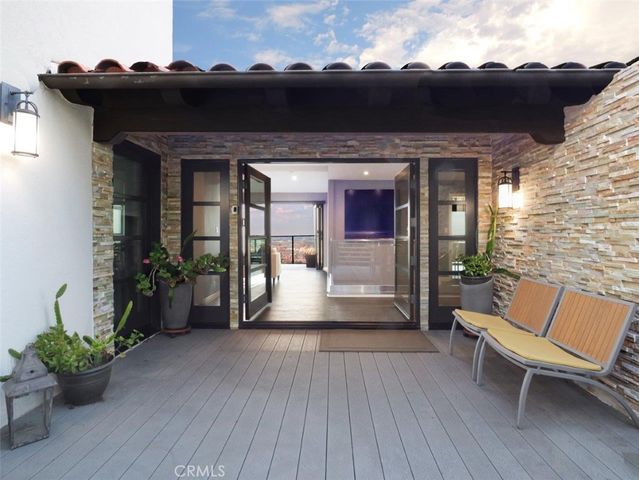 29722 Grandpoint Lane, Rancho Palos Verdes, CA 90275