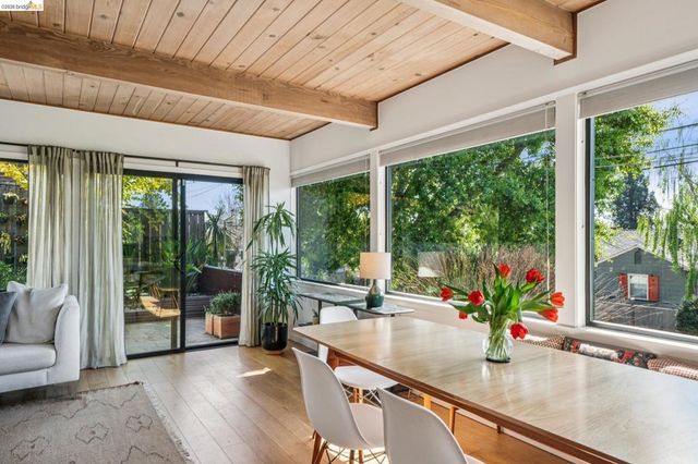 2938 Morgan Ave, Oakland, CA 94602