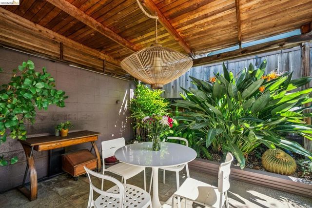 2938 Morgan Ave, Oakland, CA 94602