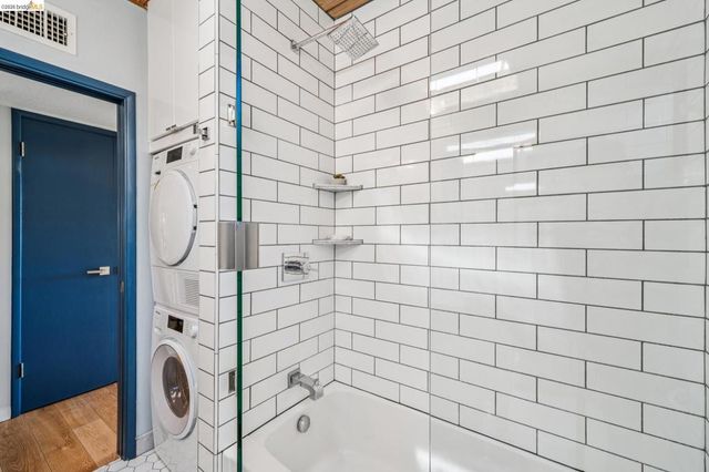 2938 Morgan Ave, Oakland, CA 94602