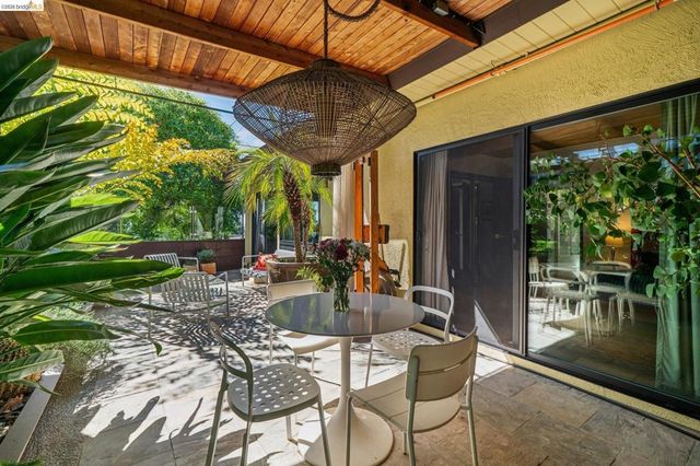 2938 Morgan Ave, Oakland, CA 94602