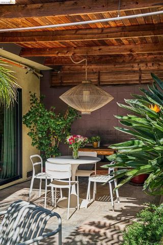 2938 Morgan Ave, Oakland, CA 94602