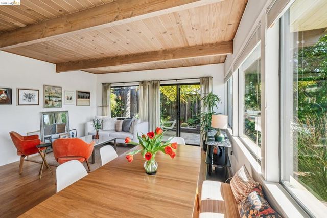 2938 Morgan Ave, Oakland, CA 94602