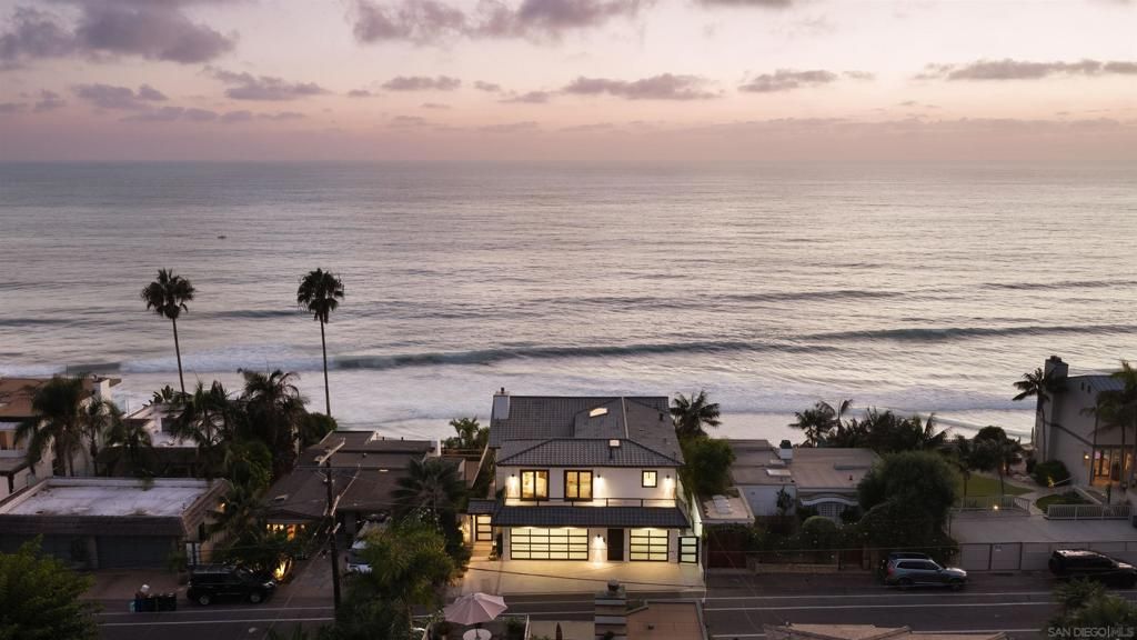 1112 Neptune Ave, Encinitas, CA 92024 — exterior