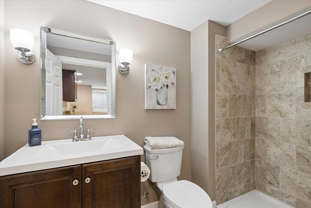 340 TENBY Way, Algonquin, IL 60102