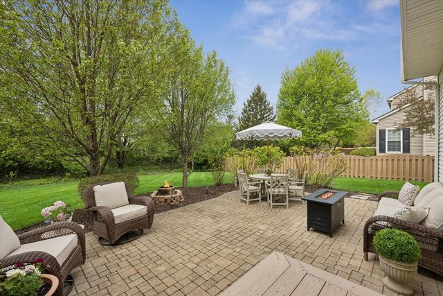 340 TENBY Way, Algonquin, IL 60102