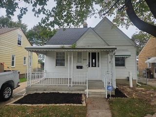 8059 Coolidge Road, Center Line, MI 48015