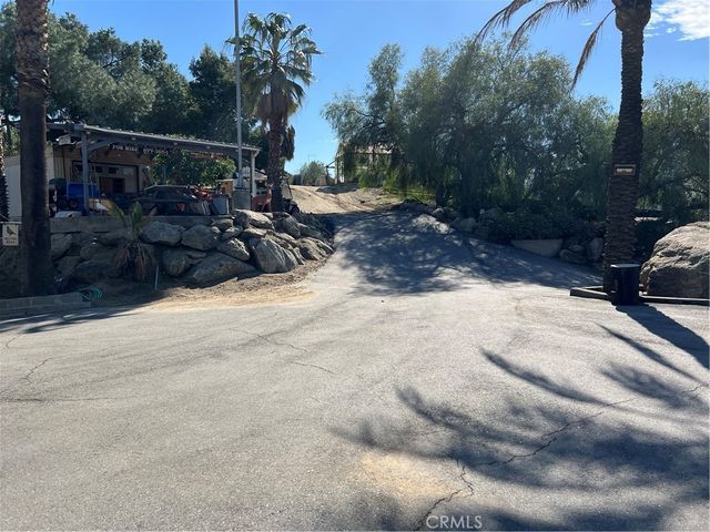 11251 Laurel Avenue, Bloomington, CA 92316