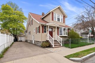 69 Bromfield St, Quincy, MA 02170