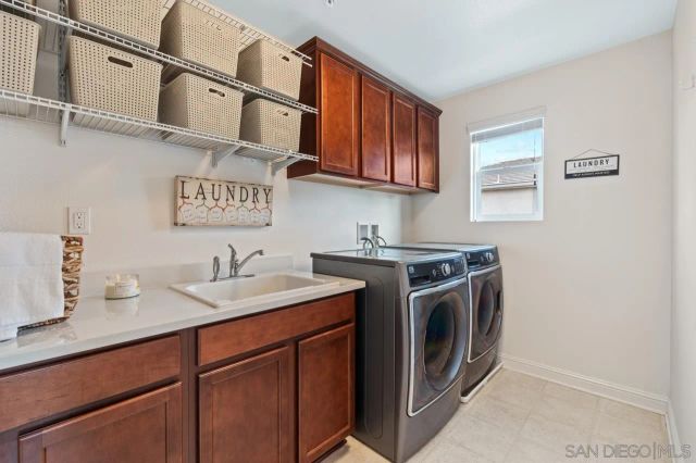 5510 Lipizzaner Cir, Oceanside, CA 92057
