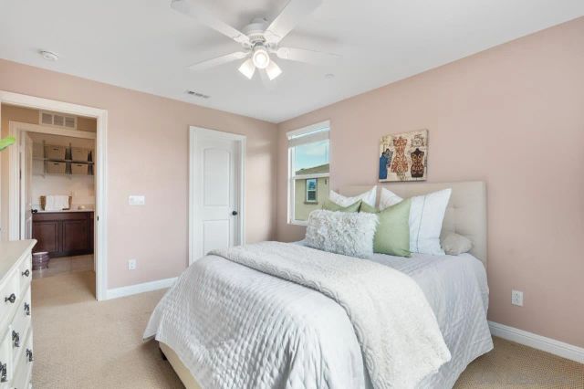 5510 Lipizzaner Cir, Oceanside, CA 92057