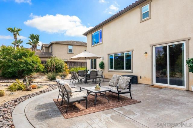 5510 Lipizzaner Cir, Oceanside, CA 92057