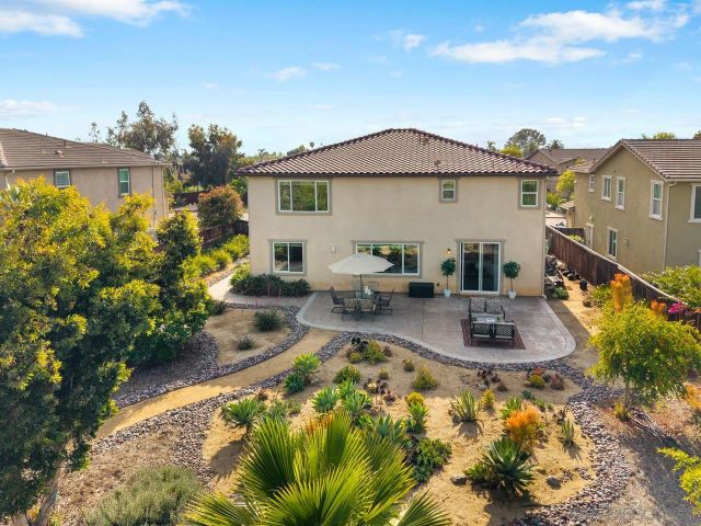 5510 Lipizzaner Cir, Oceanside, CA 92057