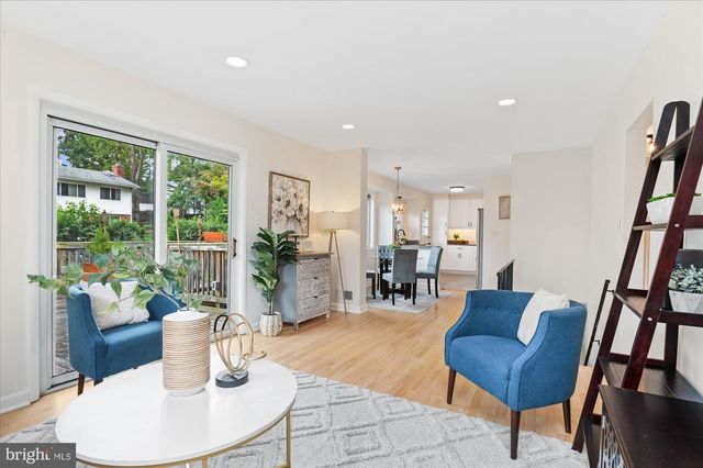 9834 CHERRY TREE LN, Silver Spring, MD 20901