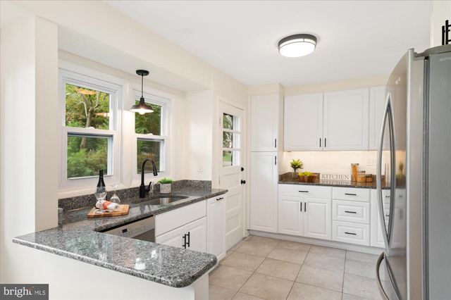9834 CHERRY TREE LN, Silver Spring, MD 20901