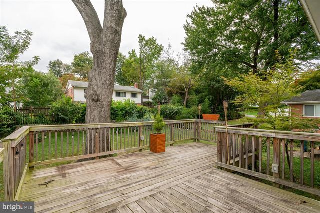 9834 CHERRY TREE LN, Silver Spring, MD 20901