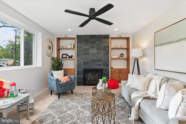 9834 CHERRY TREE LN, Silver Spring, MD 20901