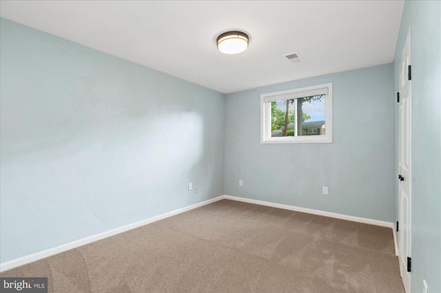 9834 CHERRY TREE LN, Silver Spring, MD 20901