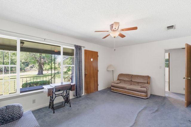 7485 Portwood Road, Azle, TX 76020