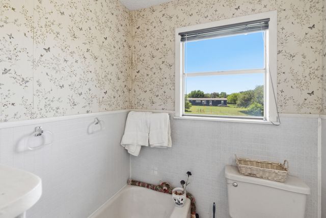 7485 Portwood Road, Azle, TX 76020
