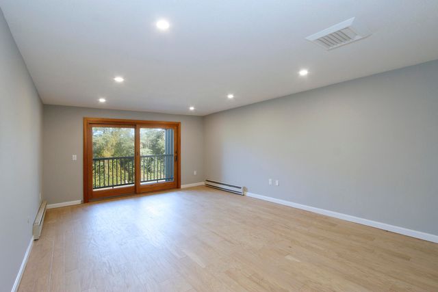 42 Old Colony Way APT 30, Orleans, MA 02653