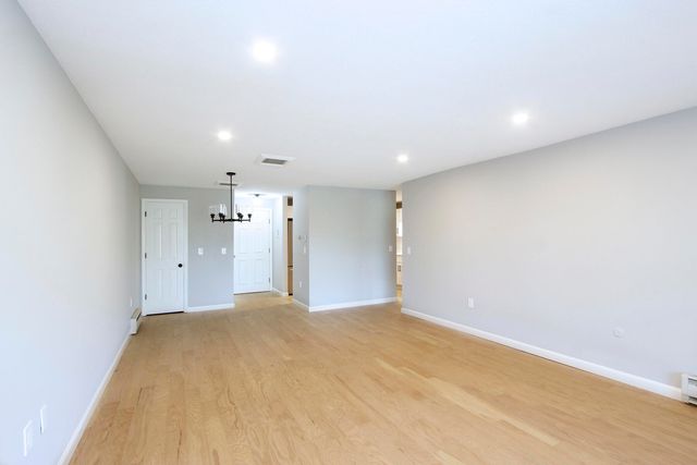 42 Old Colony Way APT 30, Orleans, MA 02653