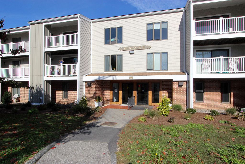 42 Old Colony Way APT 30, Orleans, MA 02653