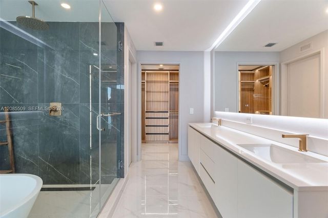 700 NE 24th Street 2206, Miami, FL 33137