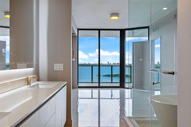 700 NE 24th Street 2206, Miami, FL 33137