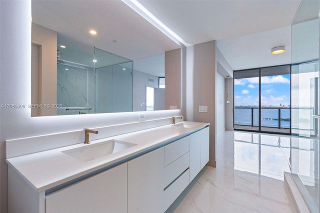 700 NE 24th Street 2206, Miami, FL 33137