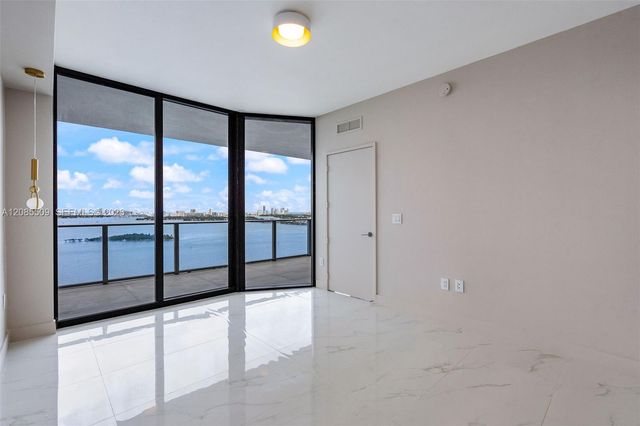 700 NE 24th Street 2206, Miami, FL 33137