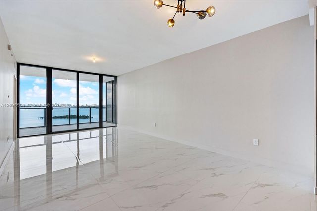 700 NE 24th Street 2206, Miami, FL 33137