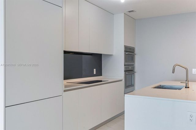 700 NE 24th Street 2206, Miami, FL 33137