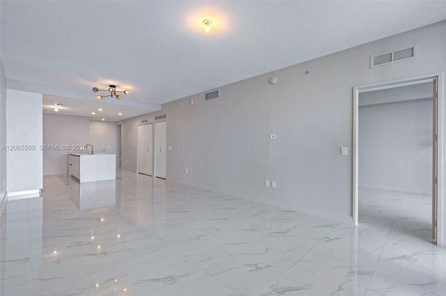 700 NE 24th Street 2206, Miami, FL 33137
