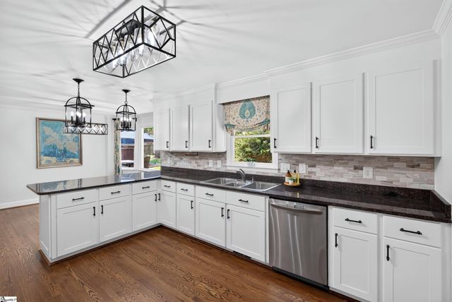 131 Woodridge Drive, Spartanburg, SC 29301
