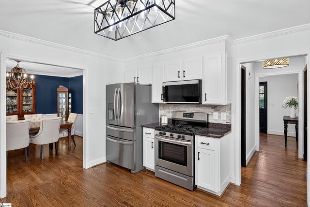 131 Woodridge Drive, Spartanburg, SC 29301