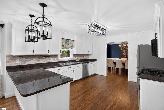 131 Woodridge Drive, Spartanburg, SC 29301