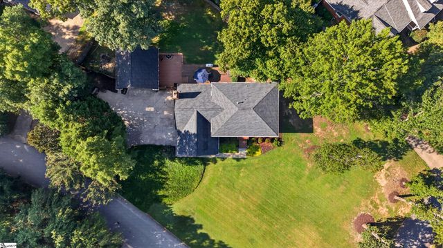 131 Woodridge Drive, Spartanburg, SC 29301