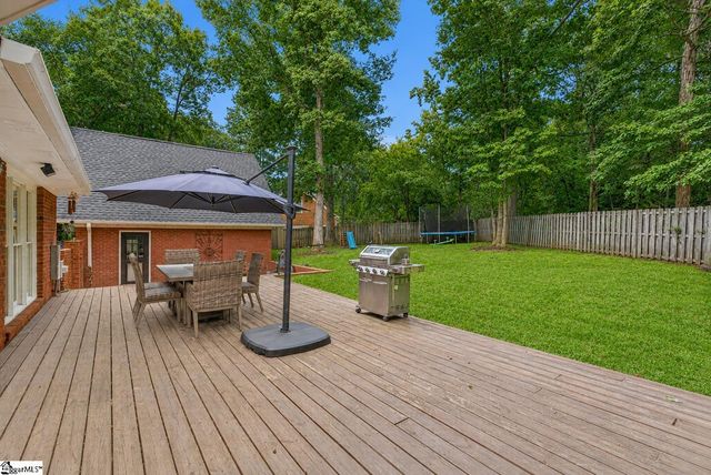 131 Woodridge Drive, Spartanburg, SC 29301