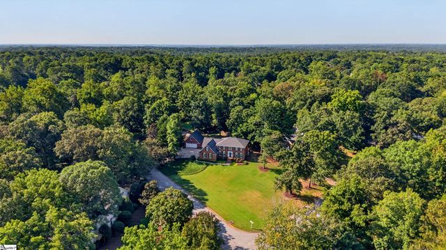 131 Woodridge Drive, Spartanburg, SC 29301