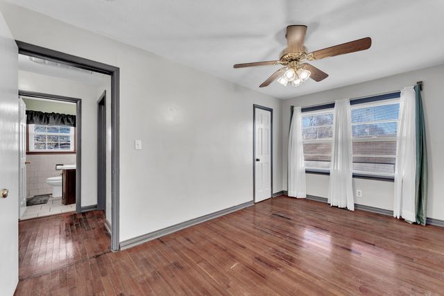 401 E Wayland Street, Springfield, MO 65807