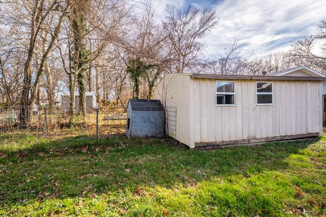 401 E Wayland Street, Springfield, MO 65807