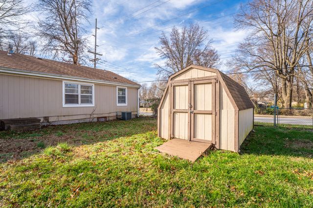 401 E Wayland Street, Springfield, MO 65807