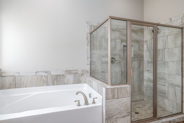 9313 CRESCENT LODGE Circle, Pike Road, AL 36064