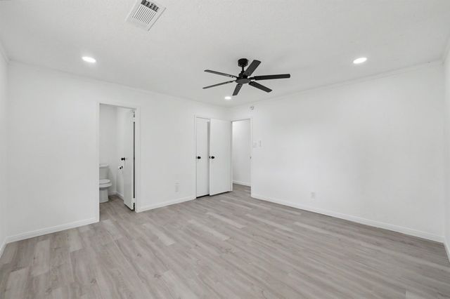 11 Hardy Hollow Drive, New Waverly, TX 77358